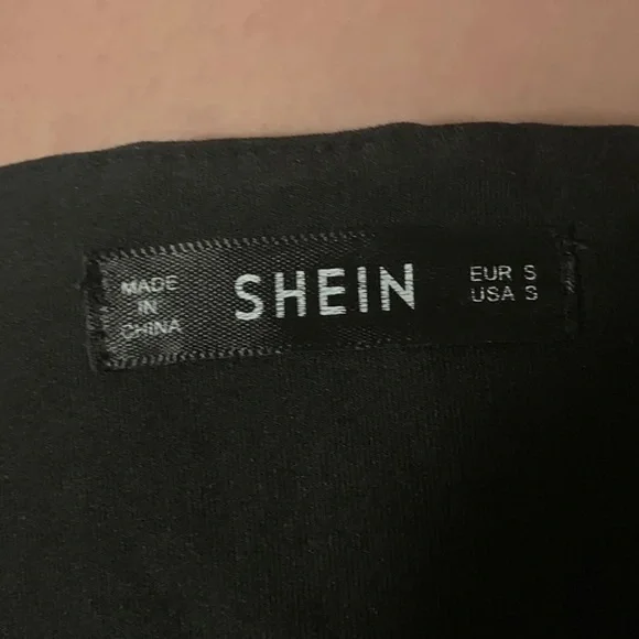 SHEIN Ruched Bust Crop Top - Picture 4 of 4